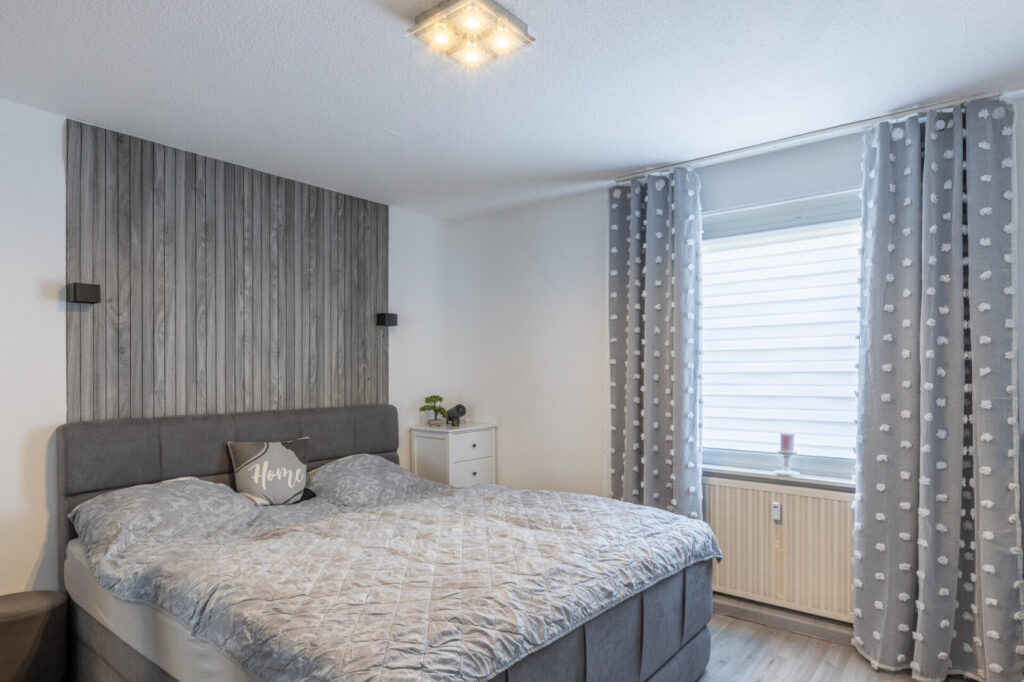 Schlafzimmer OG